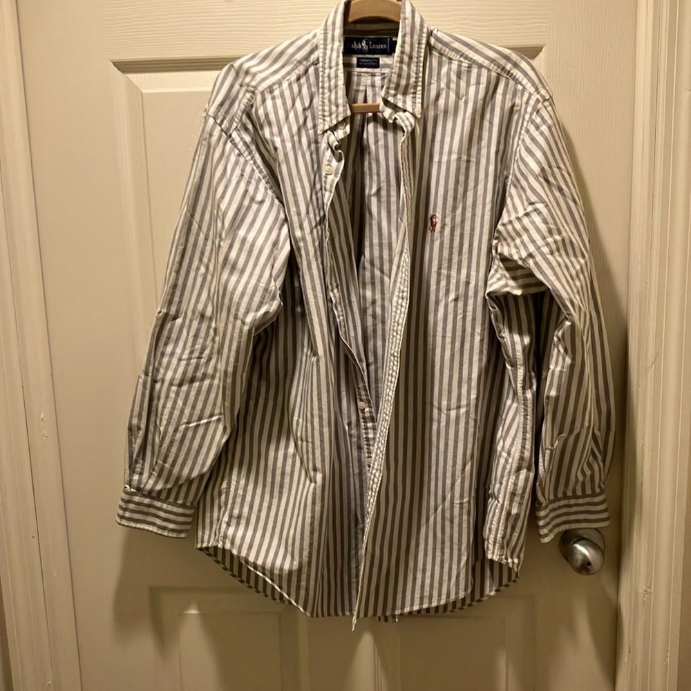 Ralph Lauren 16 1/2 35 shirt. Good condition. Men’s shirt
